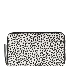 Delilah Wallet Snow Cheetah