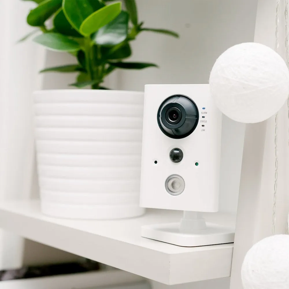 Elisa Live 720p HD IP Camera: Versatile Wireless CCTV Cloud Security Camera & Pet Camera. Live Feed and Motion Detected Alerts. Record, Download and Share Clips. WiFi, Night Vision, 92.5ø Wide Angle Lens, PIR & More. White.