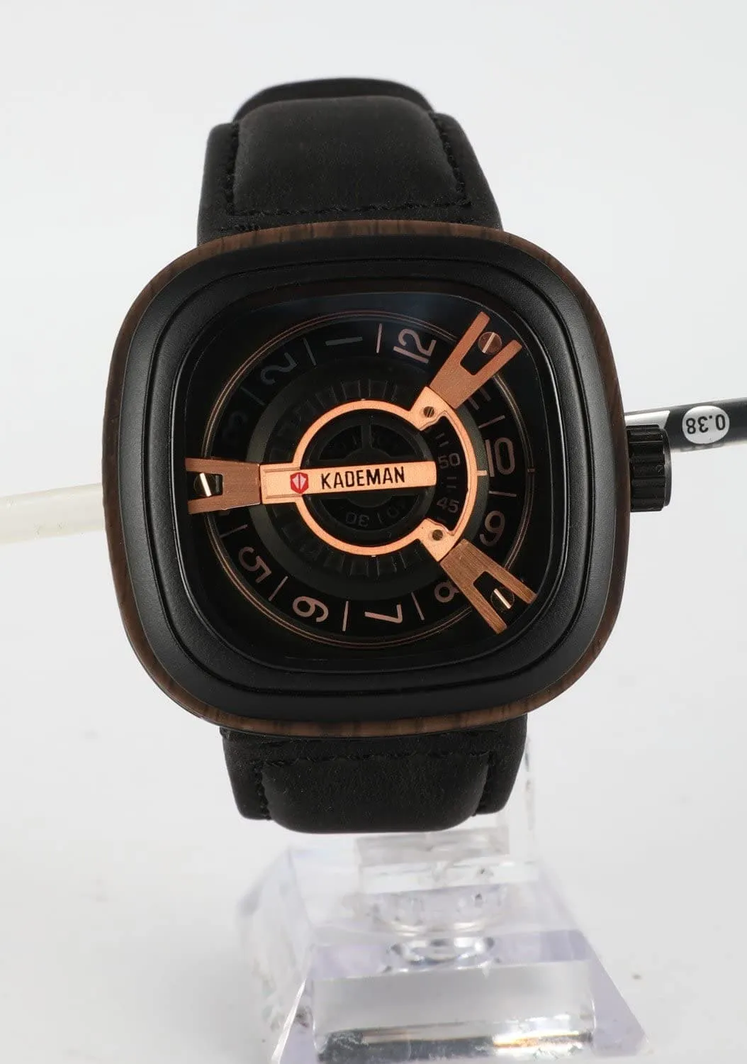 Kademan Analog Watch, Sports Watch With Leather Strap