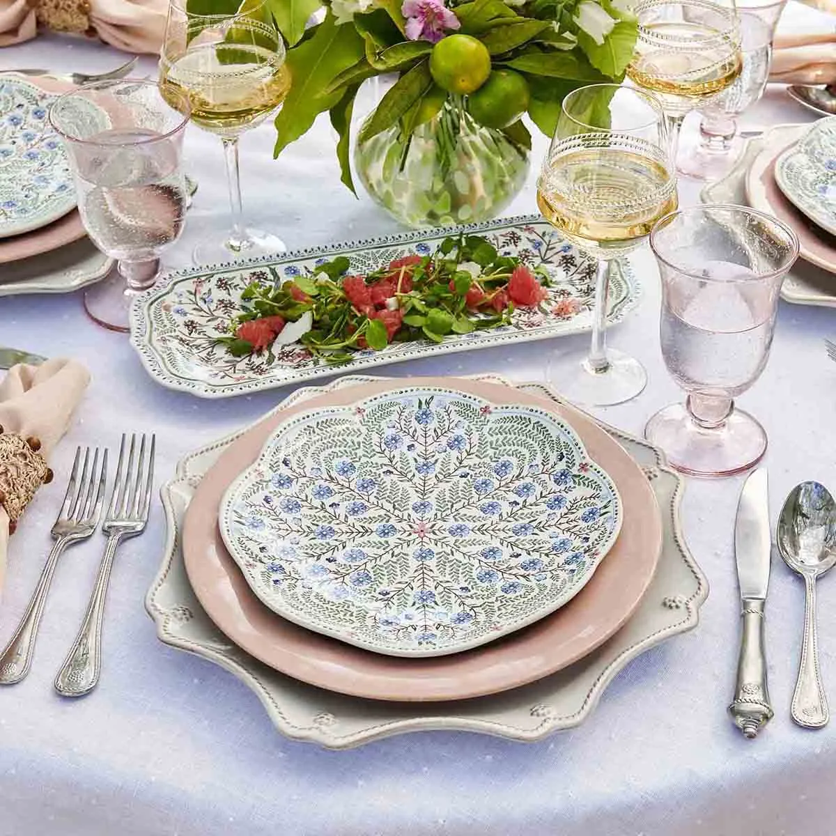 Villa Seville 16pc Place Setting - Chambray