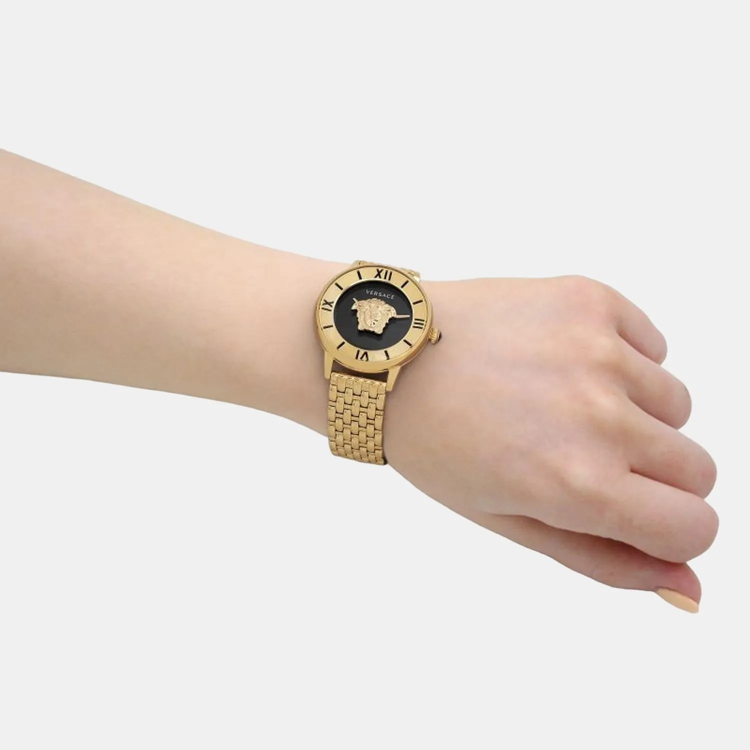 Women Black Analog Stainless Steel Watch VE2R00322